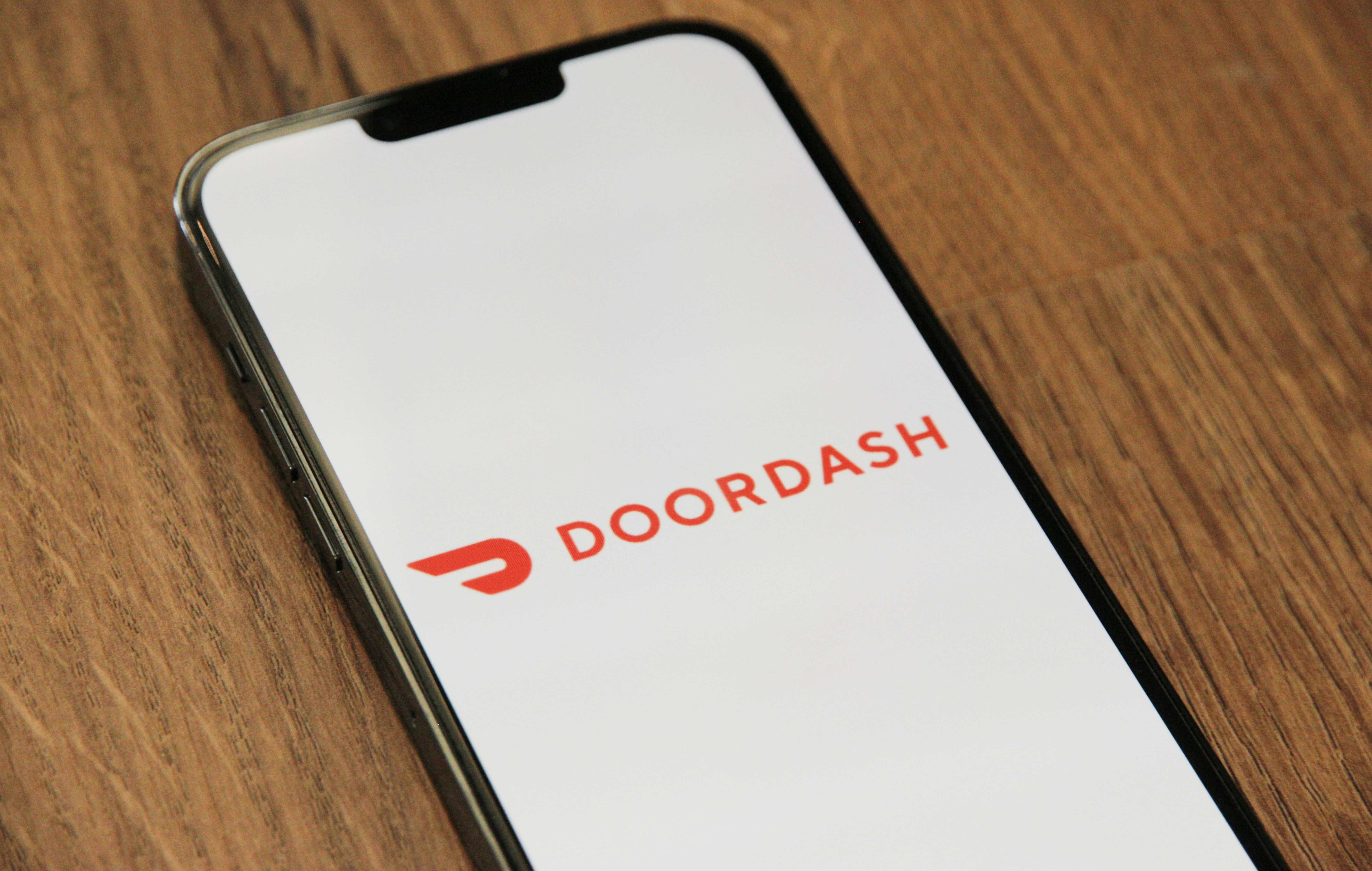 NYC Says DoorDash, Uber Tip Changes Cut Driver Income by $550 Million